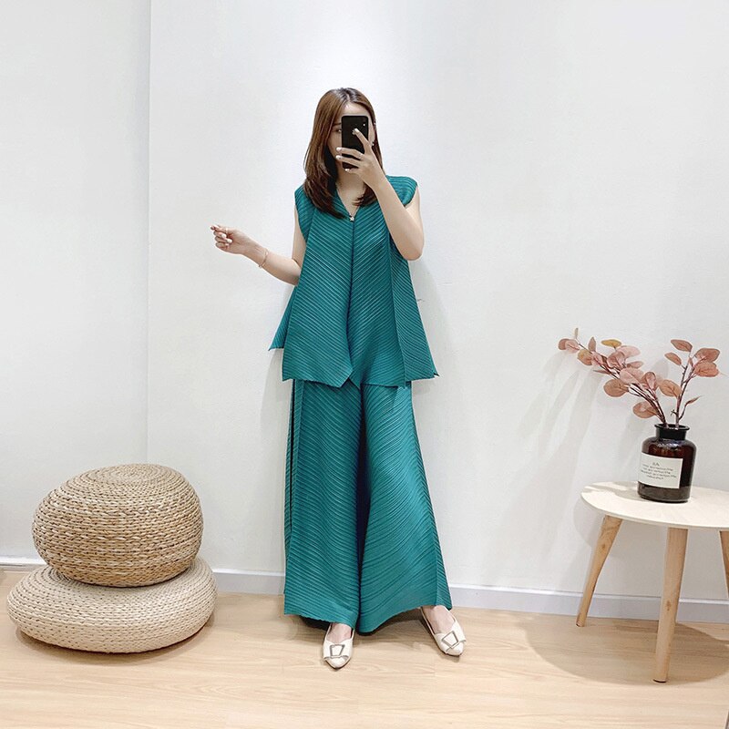 Summer New Temperament Women Loose Casual Pleated Sleeveless Vest Loose Wide Leg Pants Sets Female Fashion